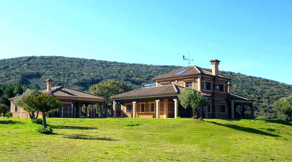 finca con cortijo en venta